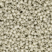 Miyuki Delica 11/0 DB0261 - Opaque Linen Luster paquet de 100g|raw }}