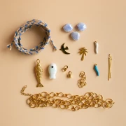 Mes bijoux DIY - Kit collier charms en acier inoxydable & cordon - Version bleu