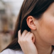 Ear cuff - Bague d'oreille mini boule 10 mm - Acier inoxydable 304 Doré x1