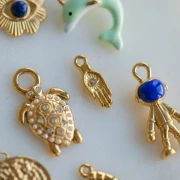 Pendentif tortue 23x14mm cabochons imitation nacre - Acier inoxydable 304 Doré x1