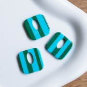 Pendentif carré évidé 21 mm en acétate - Rayés Bleu clair - Vert foncé x1
