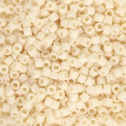 Miyuki Delica 10/0 DBM0732 - Opaque Dark Cream paquet de 100g|raw }}
