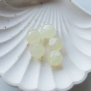 Perle ronde irrégulière facettée 14 mm en résine transparente - Champagne x1