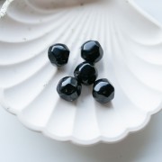 Perles rondes irrégulières facettées 16 mm en résine opaque - Noir x1