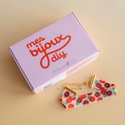 Mes bijoux DIY - Kit bracelet manchette florale tissage au métier à tisser |raw }}
