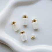 Flacon de parfum pendentif 20x10 mm en pierre gemme - Pierre de Lune x1