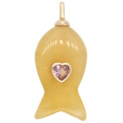 Pendentif poisson 29x13 mm avec coeur CZ et pierre gemme teintée - Jade jaune x1