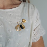 Pendentif poisson 29x13 mm avec coeur CZ et pierre gemme teintée - Jade jaune x1