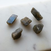 Perle brute irrégulière 20 - 25 mm en pierre gemme - Labradorite x1