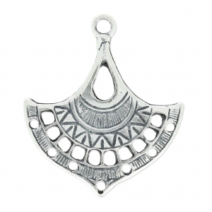 Intercalaire ajouré ethnique 36x31 mm argenté vieilli x1