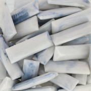 Cabochon synthétique baguette 24x8 mm imitation marbre Light Blue x1