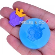 Mini moule silicone pour pâte polymère et pâte de métal 25,9x19,1mm Tête de mort avec couronne