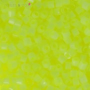 Miyuki Delica 11/0 DB1857 - Dyed Lime Aid Silk Inside x8g|raw }}