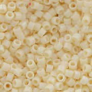 Miyuki Delica 11/0 DB0883 - Mat Opaque Cream AB x8g|raw }}