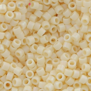 Miyuki Delica 11/0 DB0883 - Mat Opaque Cream AB x8g