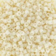Miyuki Delica 11/0 DB0352 - Mat Opaque Cream paquet de 100g
