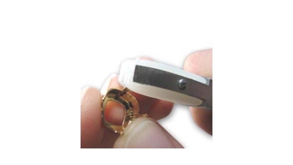 Comment sertir des cabochons ? : Etape 1