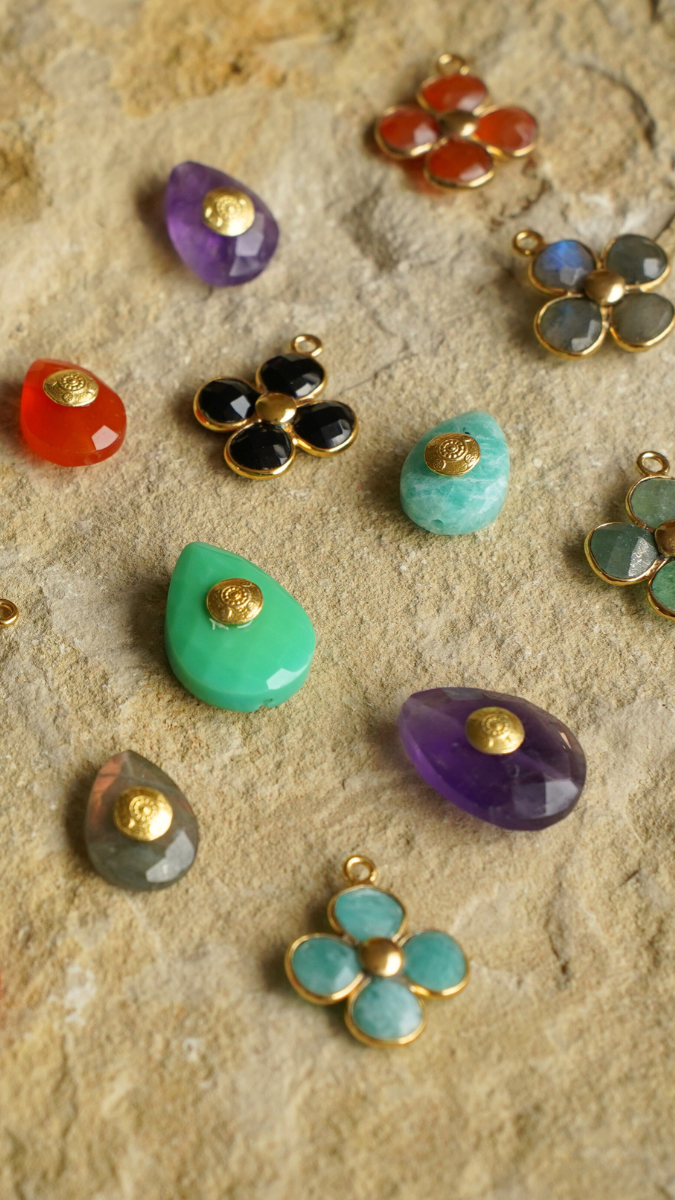 Schéma Quelle est ma pierre de naissance ? Guide pierres naturelles Schéma Quelle est ma pierre de naissance ? Guide pierres naturelles