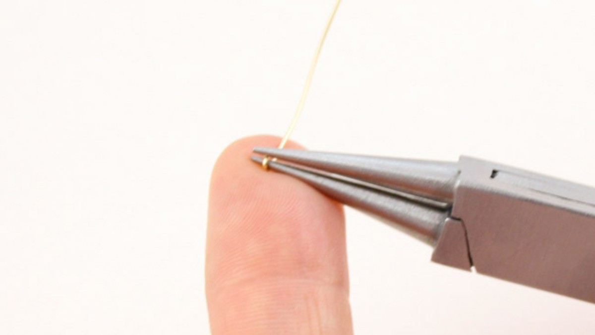 Comment faire du lettering en fil Gold Filled (or laminé) ? : Etape 2