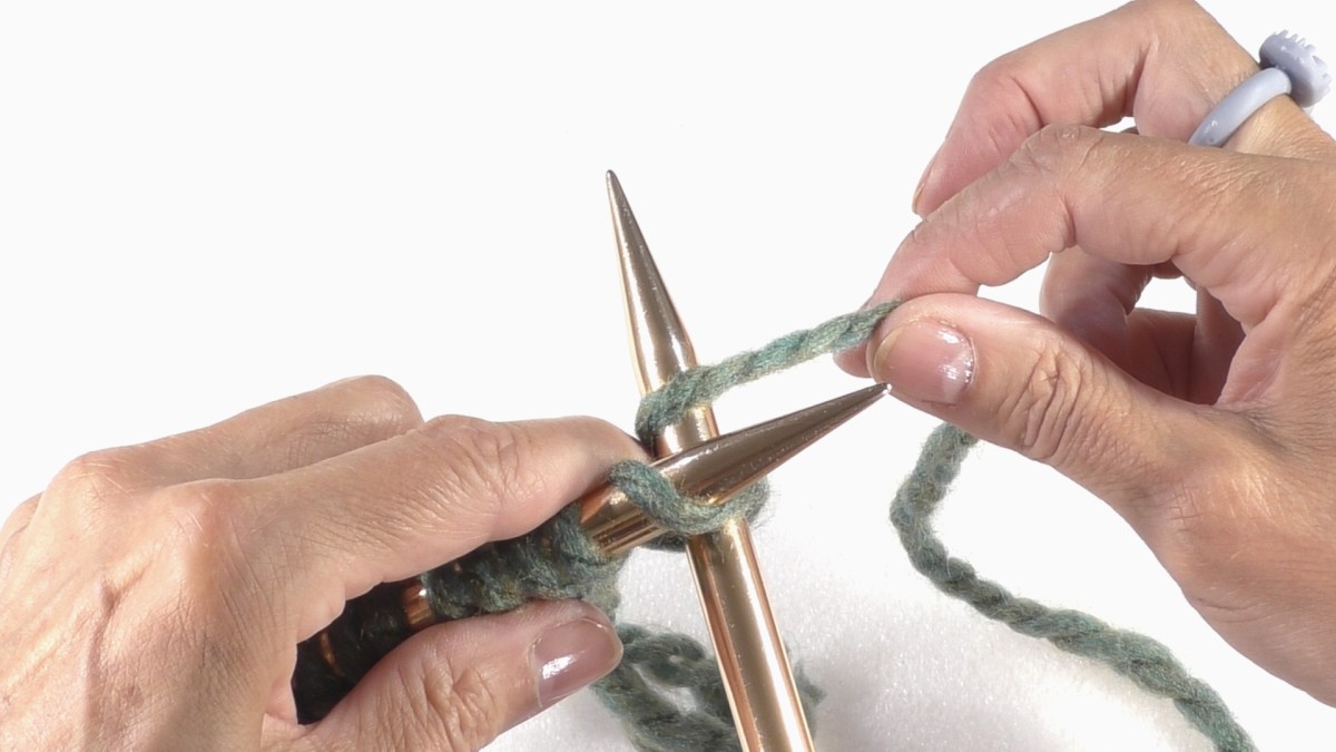 Comment tricoter une maille endroit (point mousse) ? : Etape 8