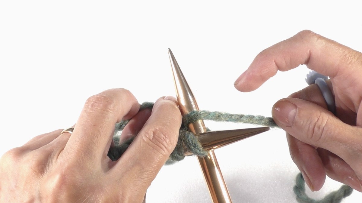 Comment tricoter une maille endroit (point mousse) ? : Etape 17