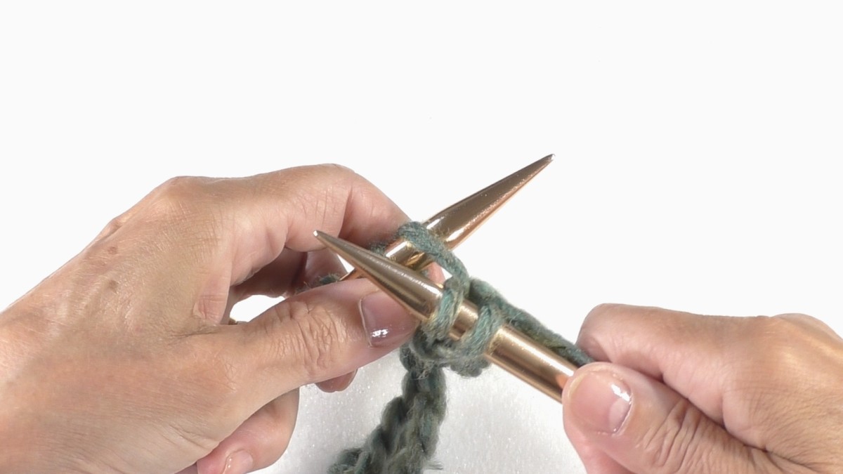 Comment tricoter une maille endroit (point mousse) ? : Etape 18