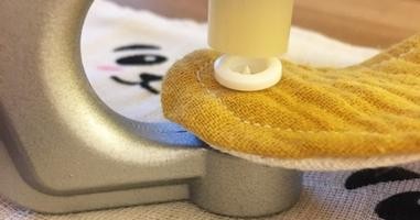 Comment poser un bouton pression avec pince ?