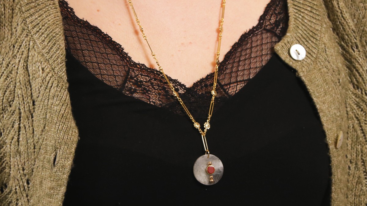 Schéma Comment intégrer des éléments dans de la pierre gemme ?