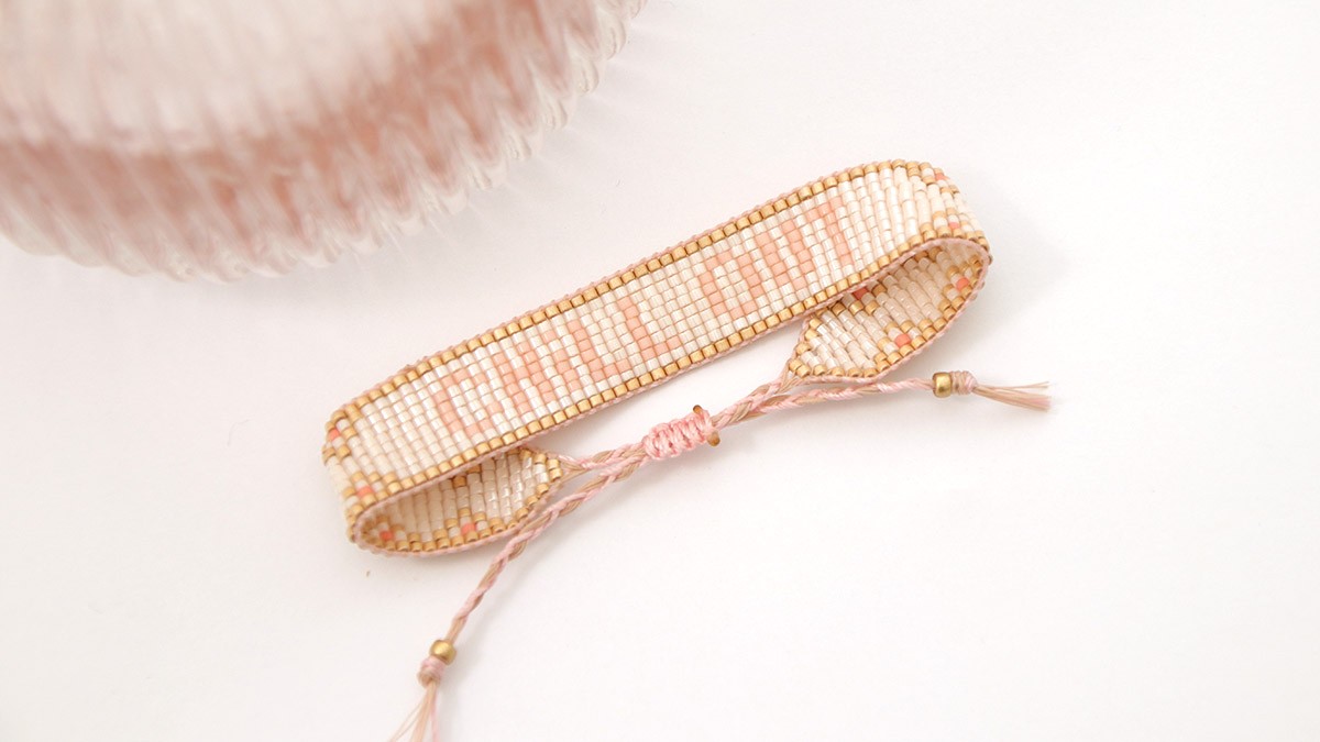 Grille de tissage Alphabet pour tissage de perles sur métier à tisser