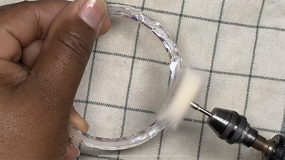 Comment poncer de la résine ? : Etape 8 Comment poncer de la résine ? : Etape 8