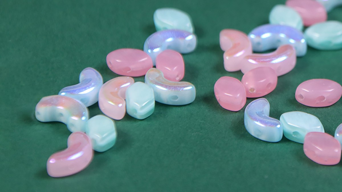 Choisir la couleur des perles pour faire son bijou Choisir la couleur des perles pour faire son bijou