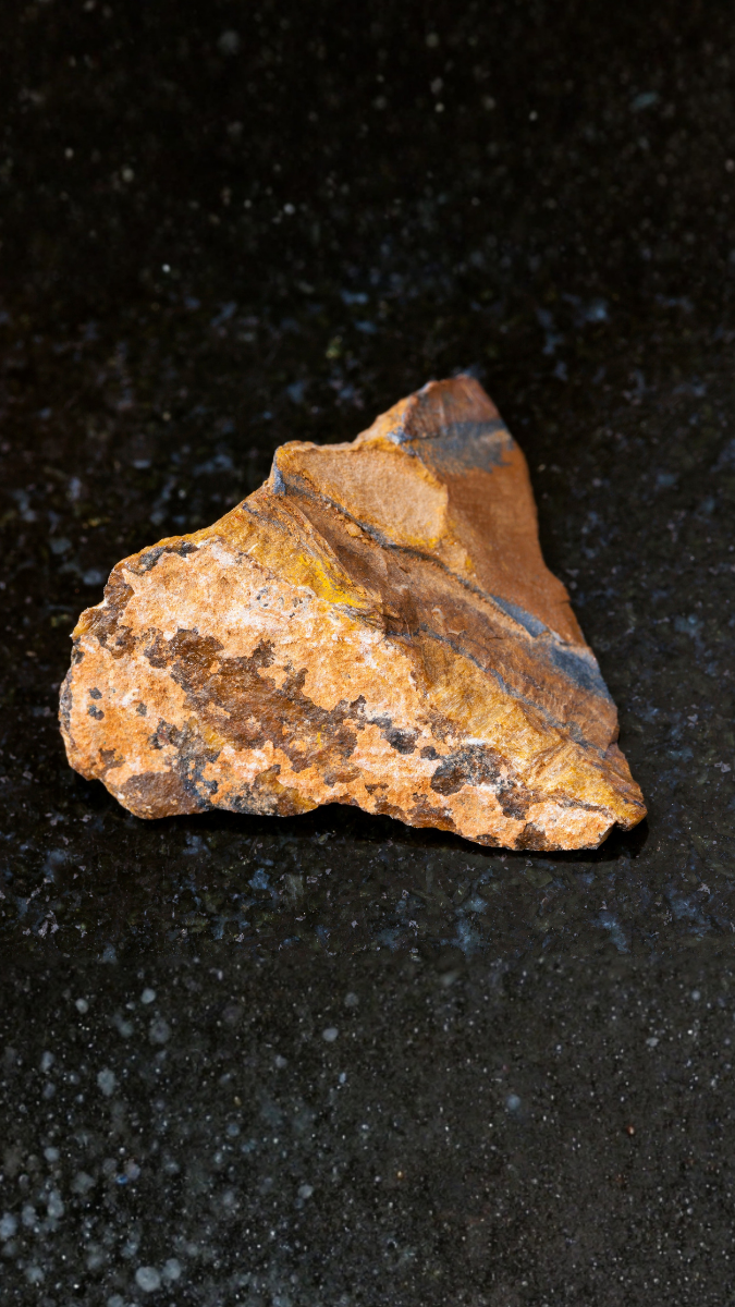 Schéma L'Oeil de tigre : Signification, origines et propriétés Schéma L'Oeil de tigre : Signification, origines et propriétés