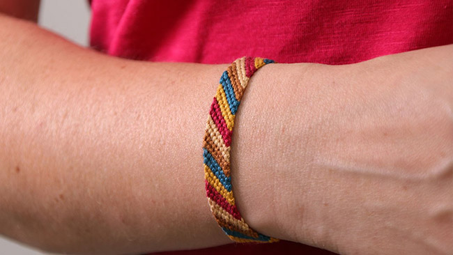calculer la longueur de fil pour un bracelet br&eacute;silien