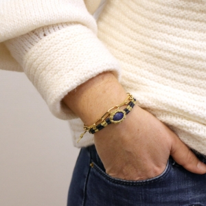 bracelet macram&eacute; avec pierre naturelle