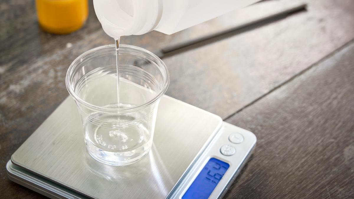 doser la r&eacute;sine &eacute;poxy