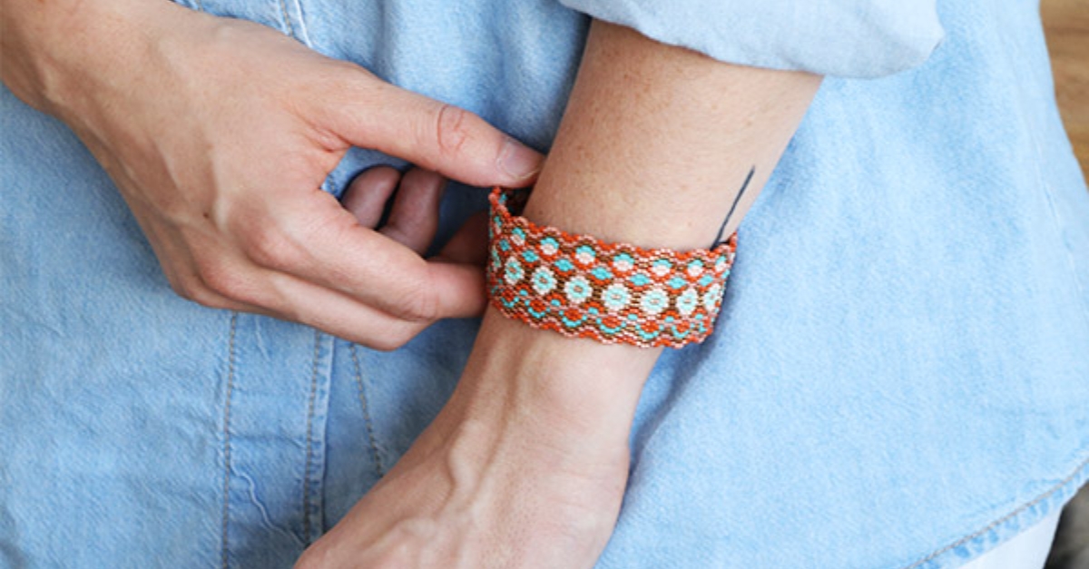 bracelet tiss&eacute;