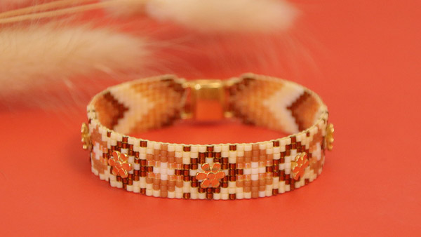 Bracelet Miyuki au m&eacute;tier &agrave; tisser