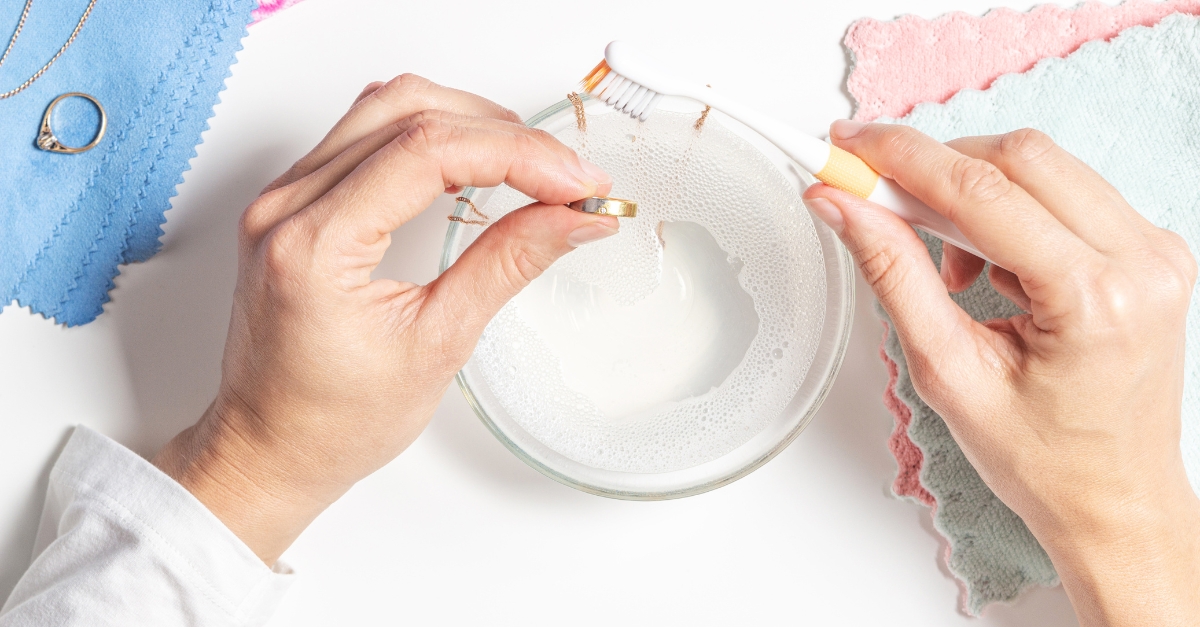 Nettoyer les bijoux fantaisie