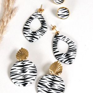 boucles d'oreilles pate Fimo motif z&egrave;bre