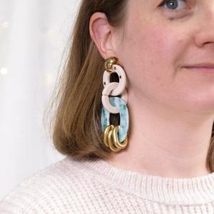 boucles d'oreilles pendantes