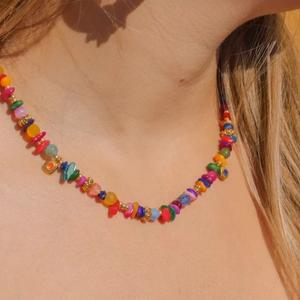collier color&eacute;