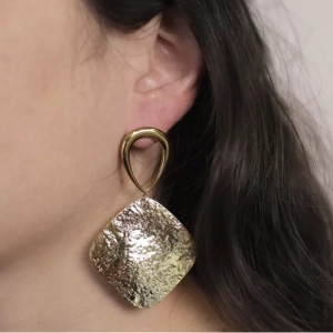 Boucles d'oreilles dorées oversize
