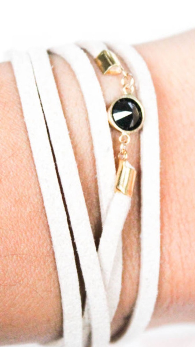 Schéma Bracelet suedine et intercalaire