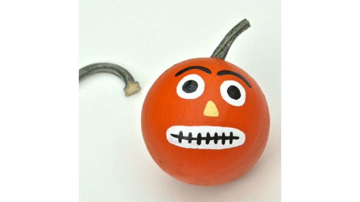 Halloween - Décoration balles chat noir et potiron : Etape 3