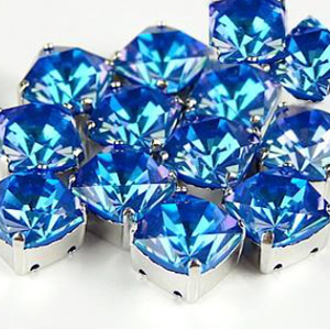 Bracelet Eléonore en perles PureCrystal et perles en verre par Puca® : Etape 2 Bracelet Eléonore en perles PureCrystal et perles en verre par Puca® : Etape 2