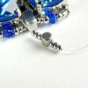 Bracelet Eléonore en perles PureCrystal et perles en verre par Puca® : Etape 17 Bracelet Eléonore en perles PureCrystal et perles en verre par Puca® : Etape 17