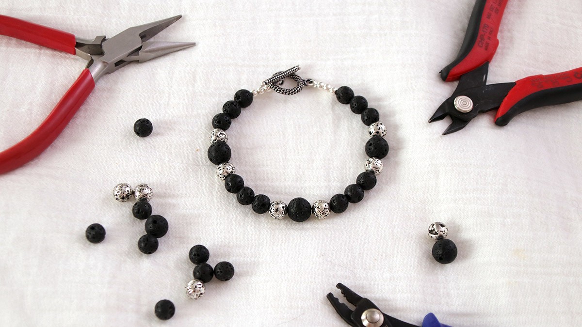 Schéma Bracelet pour homme avec des perles Pierres de Lave