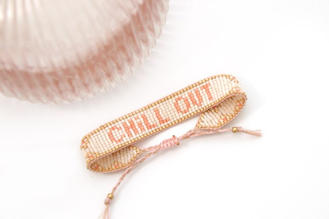 Bracelet en perles Miyuki avec message Chill out