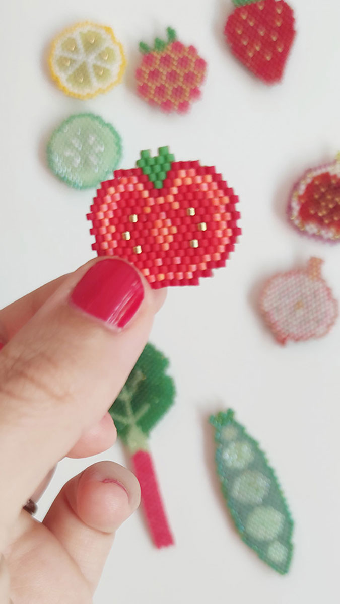 Schéma DIY Aimants fruits et légumes motif tomate en tissage brick stitch de perles Miyuki Délicas 11/0