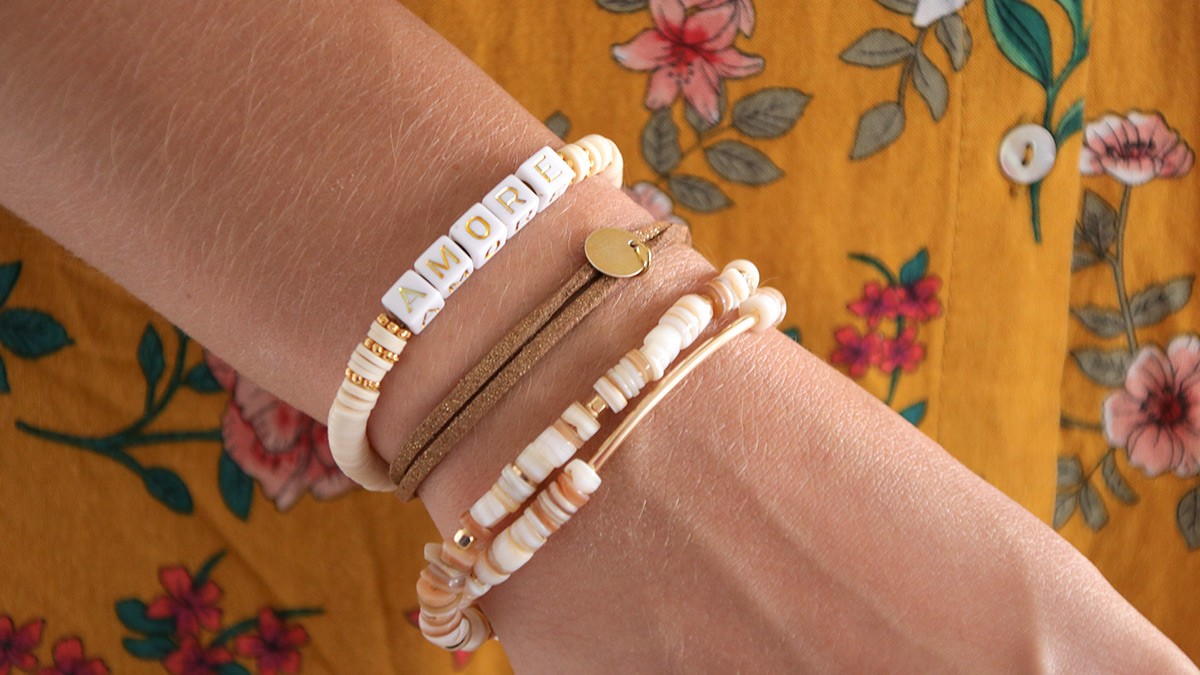 Bracelet en perles heishi nacre et perles gold filled (or laminé)